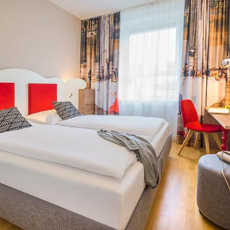 Hotel Jufa 4*
