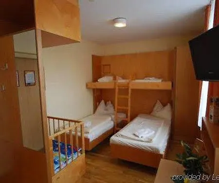 Jufa Otel 4*